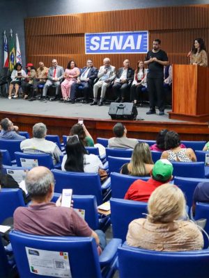 O Amazonas recebeu, nesta quarta-feira (15/05), os Diálogos para a Construção da Estratégia Brasil 2050, promovido pelo Ministério do Planejamento e Orçamento (MPO), com apoio do Governo do Estado, por meio da Secretaria de Desenvolvimento Econômico, Ciência, Tecnologia e Inovação (Sedecti).