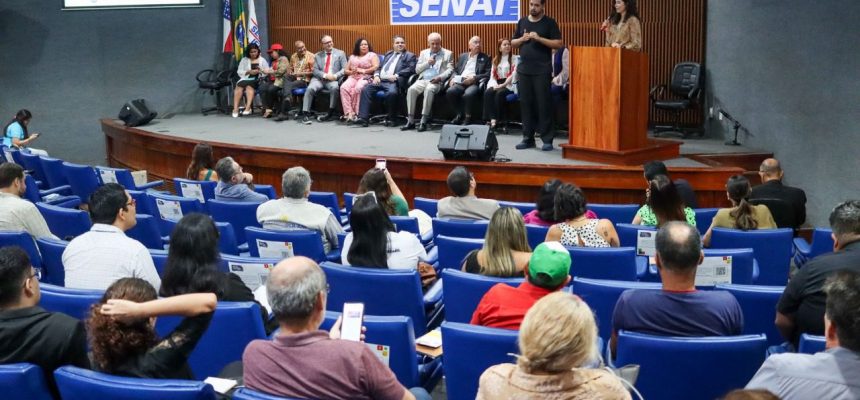 O Amazonas recebeu, nesta quarta-feira (15/05), os Diálogos para a Construção da Estratégia Brasil 2050, promovido pelo Ministério do Planejamento e Orçamento (MPO), com apoio do Governo do Estado, por meio da Secretaria de Desenvolvimento Econômico, Ciência, Tecnologia e Inovação (Sedecti).